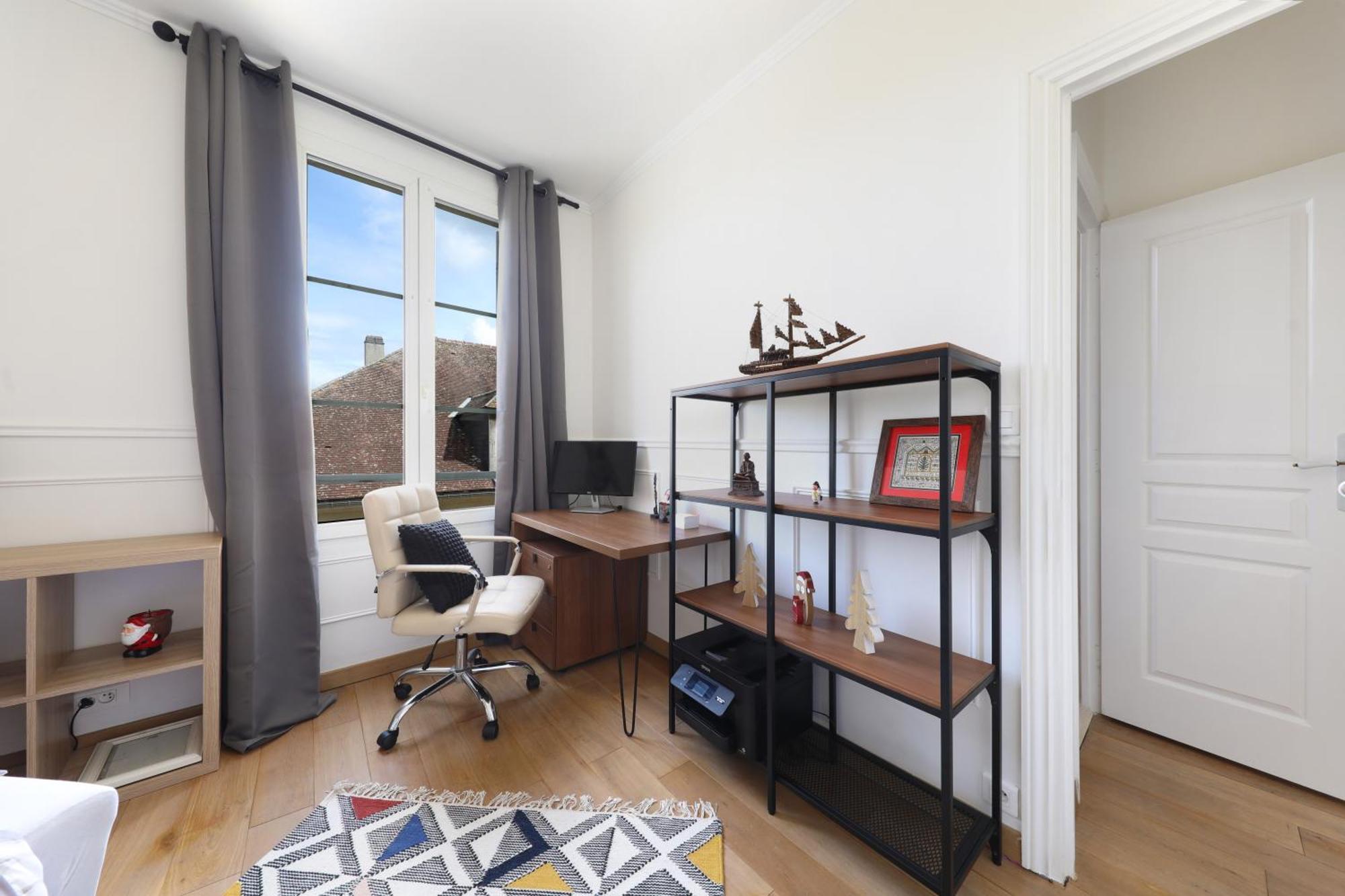 Charmant Appartement Dans Le Centre Ville, A 2 Minutes Du Palais Compiègne Esterno foto